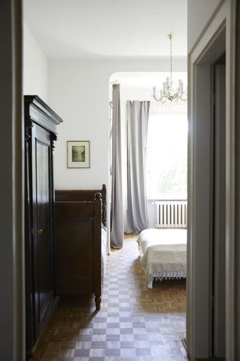 Bedroom 2, Schloss Morlbach, Starnberg