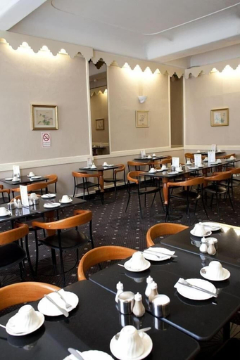 Food & Drinks 5, Rose Court Hotel, London