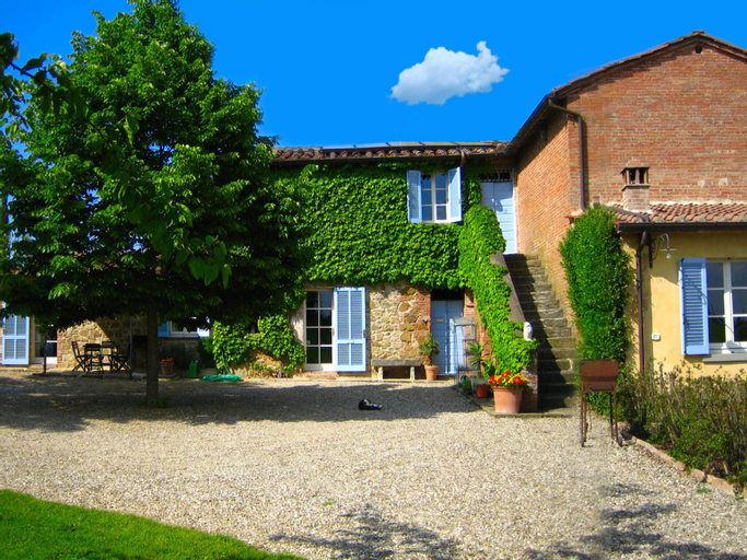 Fattoria Santa Vittoria Apartment Upupa 1, Arezzo