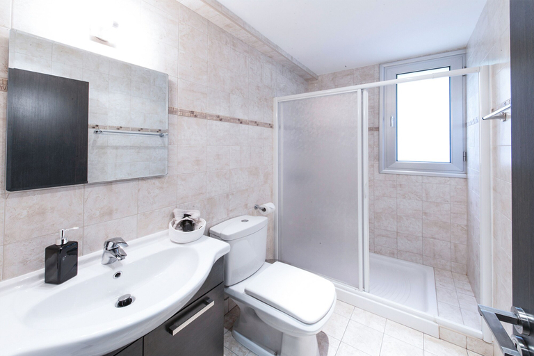 Bathroom 3, Villa Ariana