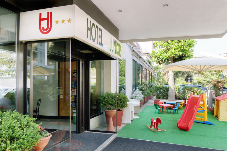 Exterior & Views 2, Hotel Junior, Rimini