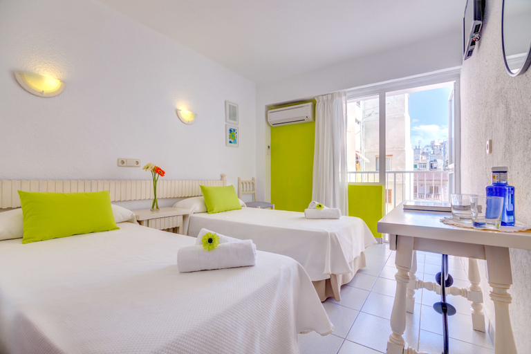 Bedroom 2, Garau Petit Hotel, Baleares