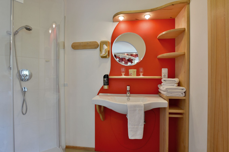 Bathroom 4, Landhaus Strasser, Kufstein
