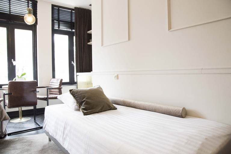 Bedroom 3, House of Amstel, Amsterdam