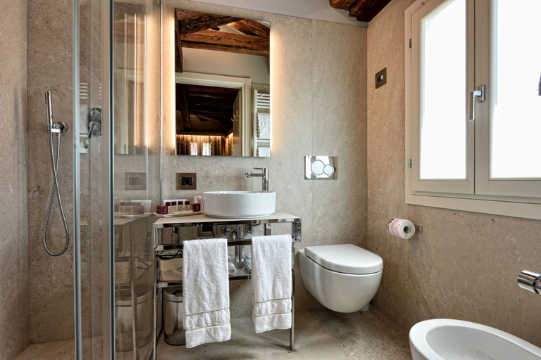 Bathroom 4, Rosa Salva Hotel, Venezia