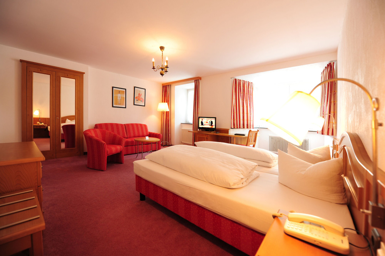 Bedroom 3, Hotel Krone, Innsbruck Land