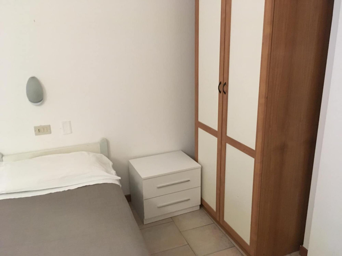 Bedroom 3, Hotel Migani, Rimini
