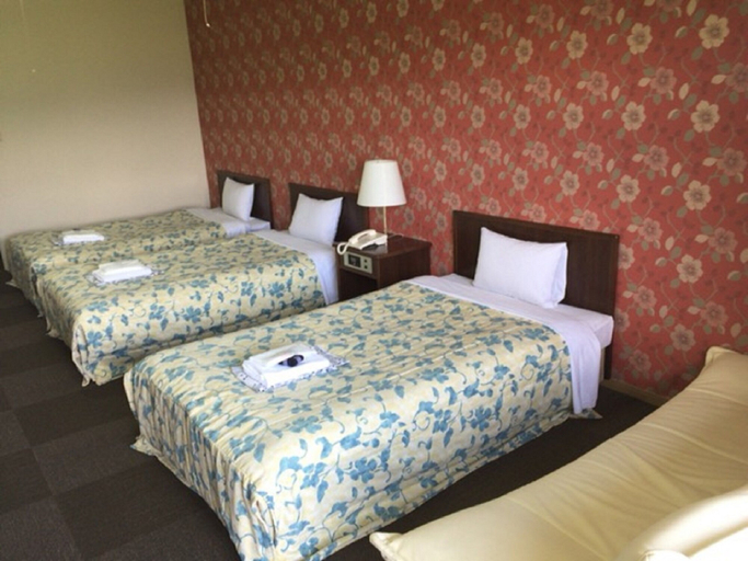 Bedroom 3, Harazuru Grand Sky Hotel, Ukiha