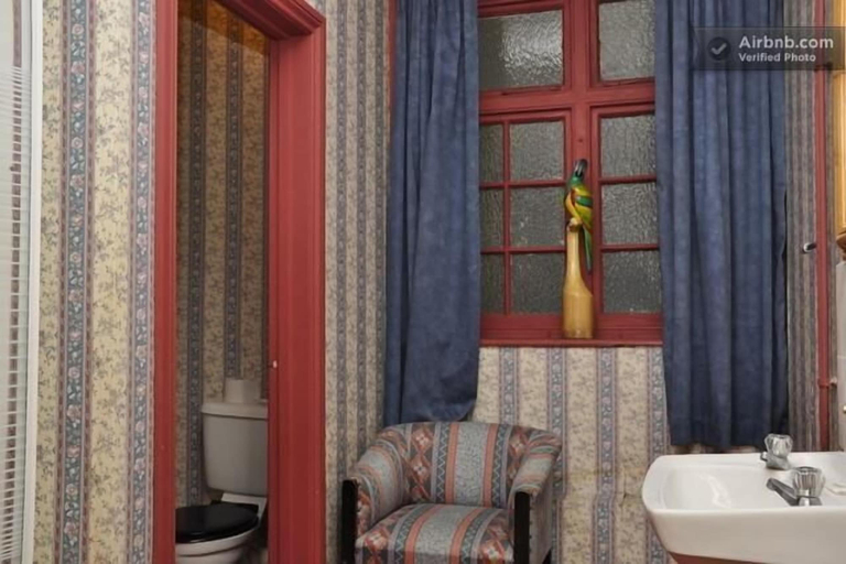 Bathroom 5, Oceans, Devon
