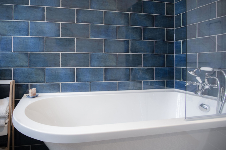 Bathroom 4, The Old Spa - 2 Bedroom Cottage - Pleasant Valley, Pembrokeshire