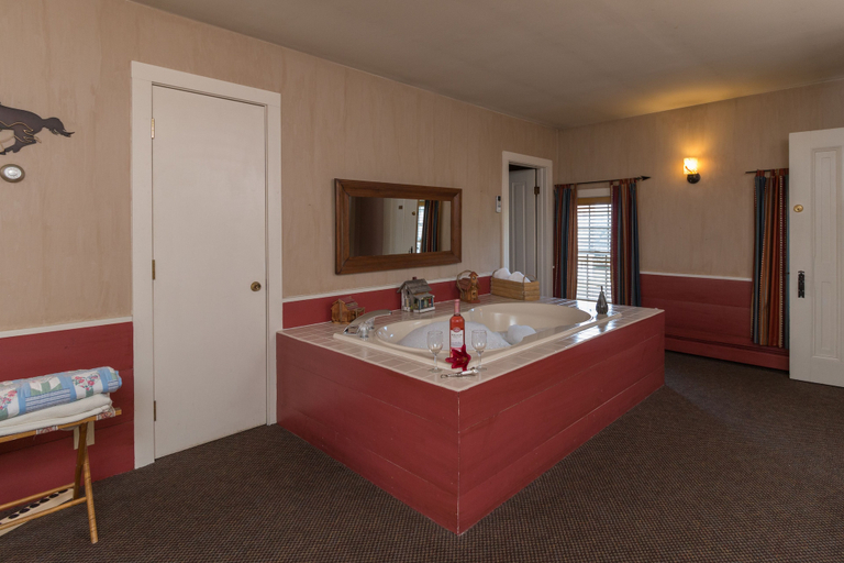 Bathroom 3, Munro House B And B, Hillsdale