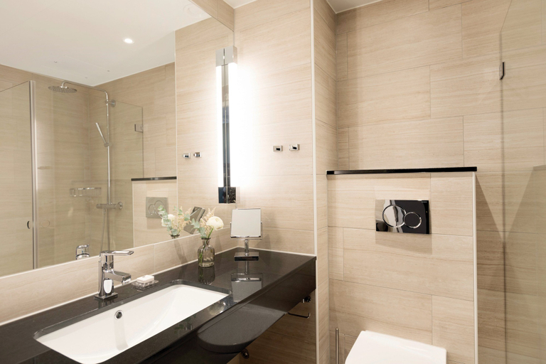 Bathroom 4, Elite Hotel Academia, Uppsala
