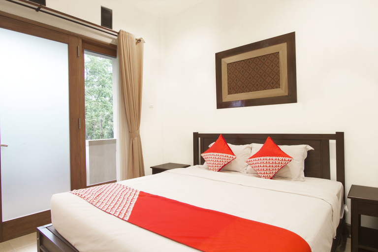Bedroom 1, OYO 261 Sasono Putro Guest House, Sleman