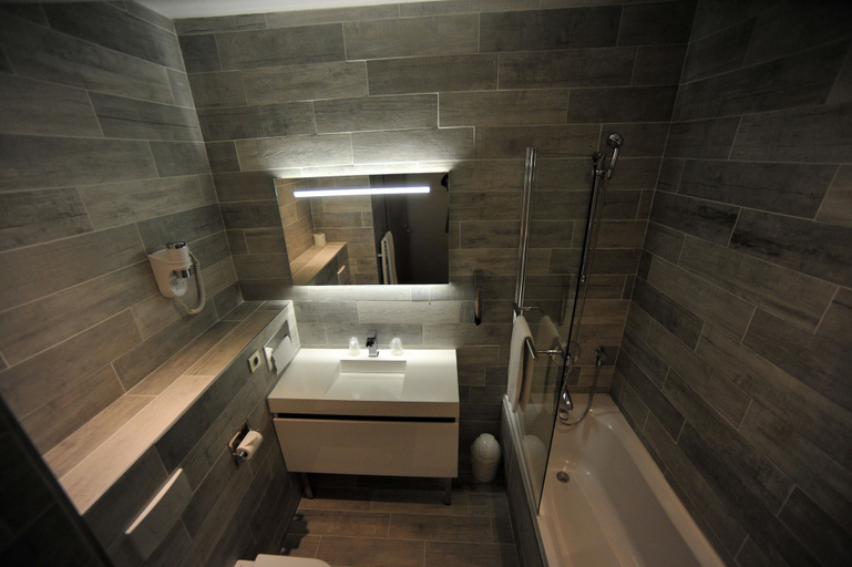 Bathroom 3, Hôtel Nota Bene, Saône-et-Loire