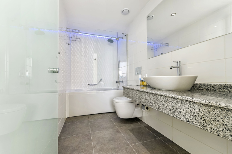 Bathroom 5, Le Bleu Hotel & Resort, Kuşadası