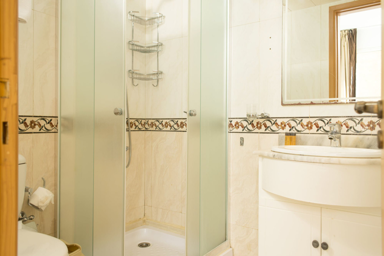 Bathroom 4, Bliss 3000 Furnished Studios, Beirut