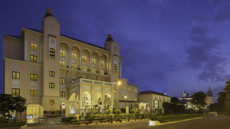Exterior & Views 2, DLF Club 5, Gurgaon