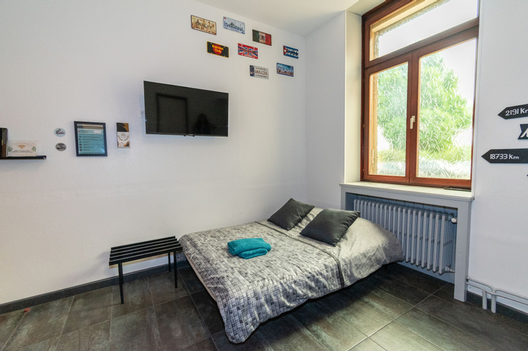 Bedroom 3, Private & Comfortable Apartments, Moselle