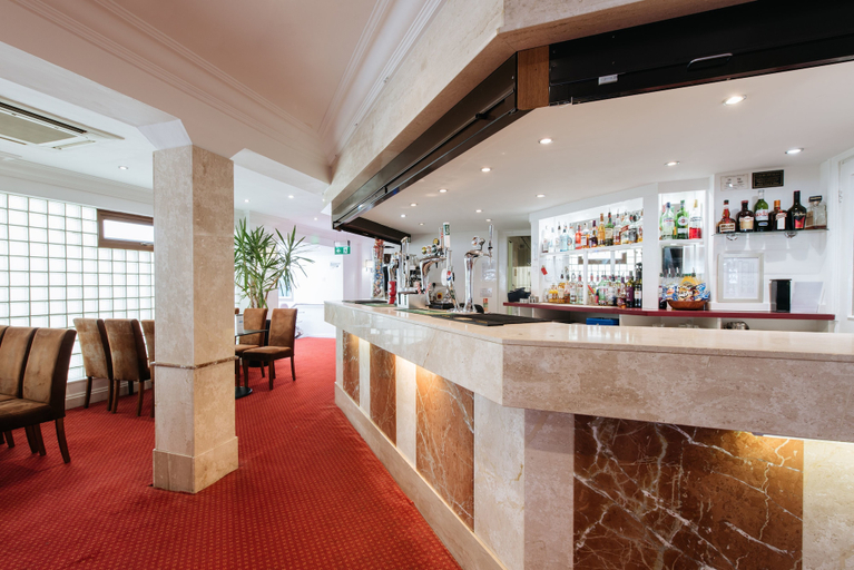 Food & Drinks 5, The Queens Hotel, Torbay