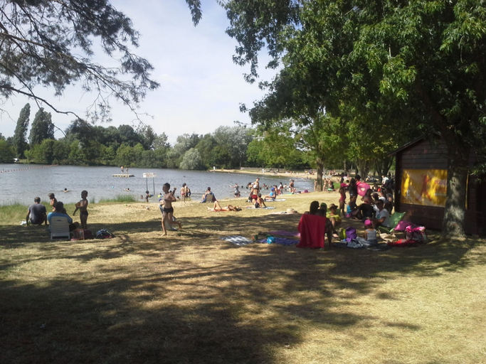 Others 5, Camping le Rochat, Indre