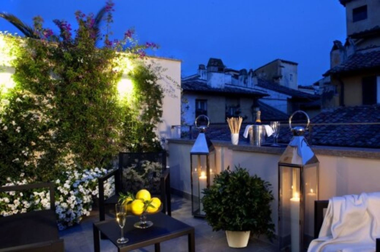 Exterior & Views 2, Mood 44, Roma