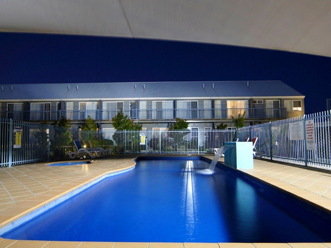 Sport & Beauty 5, Quest Williamstown North, Melbourne