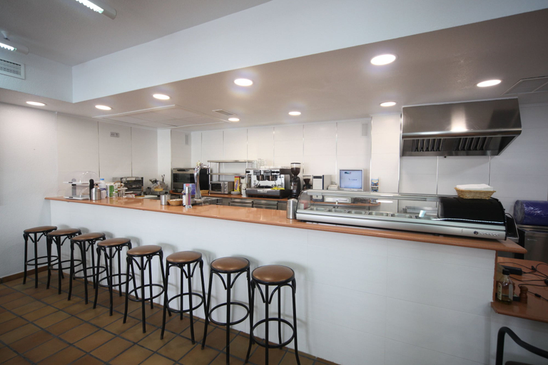 Food & Drinks 5, Aparthotel Vistamar, Almería