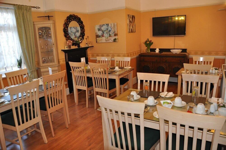 Food & Drinks 5, Walcot House, Hampshire