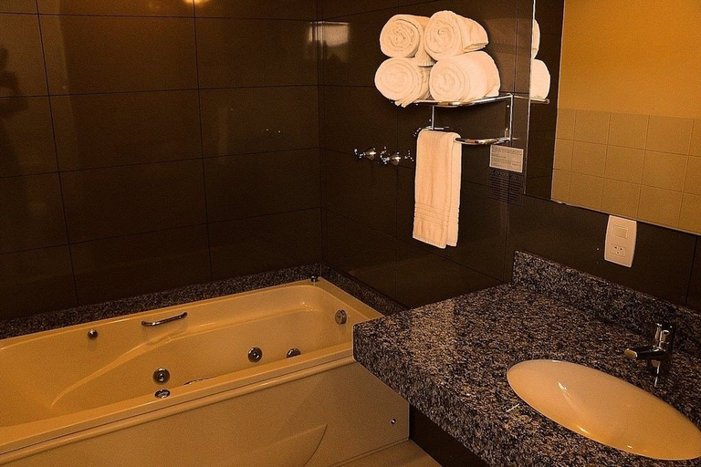 Bathroom 3, Lazuli Hotel, Itatiba