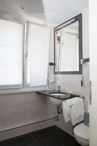 Bathroom 5, Hotel und Gästehaus Seehof, Bodenseekreis