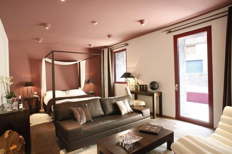 Bedroom 4, Domaine Riberach – Hôtel 4* - Restaurant gastronomique - Spa - Piscine - Vignoble, Pyrénées-Orientales