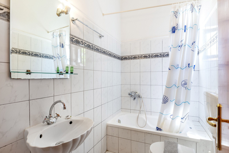 Bathroom 4, San Giorgio Villa, Thessaly