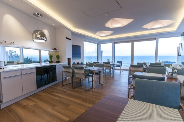 Food & Drinks 5, Przystan Mechelinki - Marina del Mar, Puck