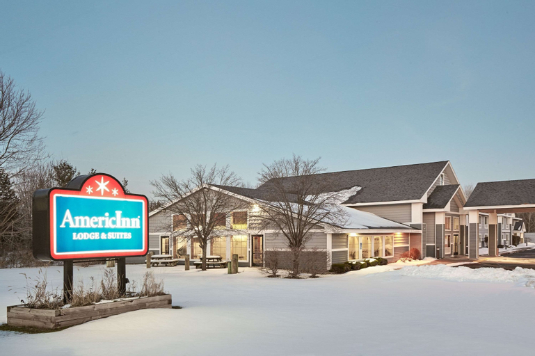 AmericInn by Wyndham Douglas/Saugatuck, Allegan