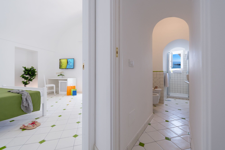 Bedroom 2, Vista D'Amalfi, Salerno