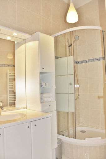 Bathroom 3, Best Western Hotel Saint Antoine, Rhône