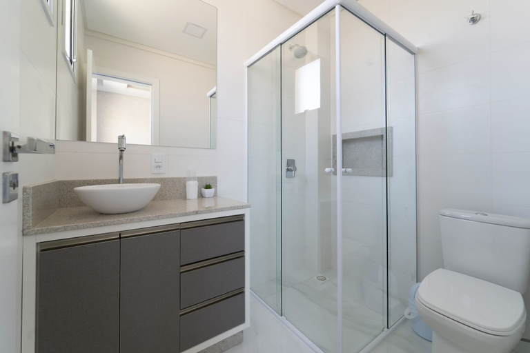 Bathroom 4, Apartamento 2 Quartos com Piscina - 715, Bombinhas