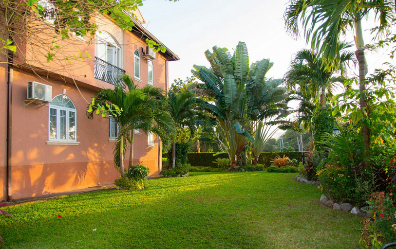 Exterior & Views 2, 2 Bed Apt with Balcony at Runaway Bay