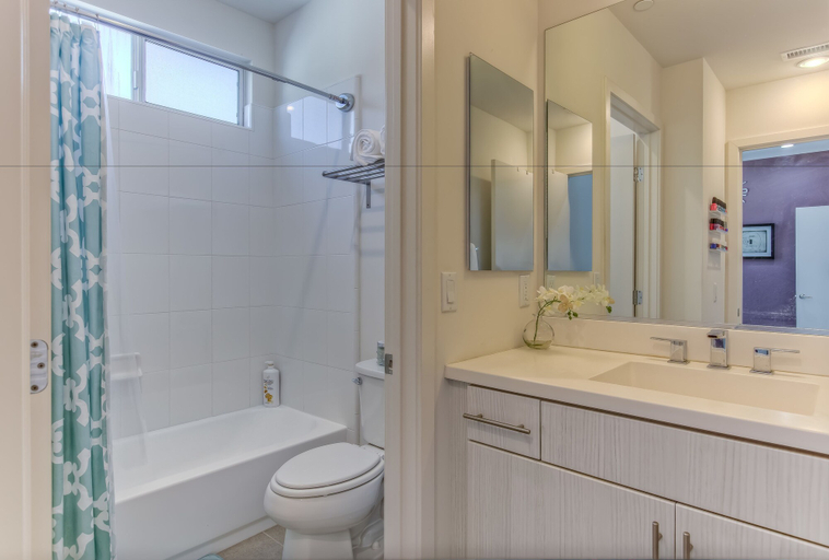 Bathroom 4, Applewood - Silver Lake 2BD Hollywood, Los Angeles