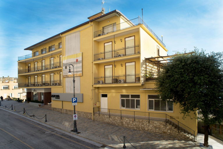 Exterior & Views 2, Hotel Astoria, Fermo