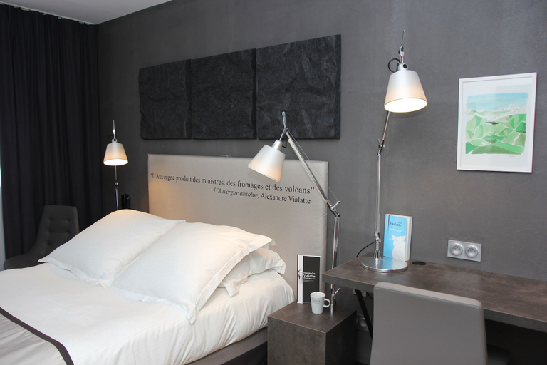 Bedroom 2, Hôtel Littéraire Alexandre Vialatte,BW Signature Collection, Puy-de-Dôme