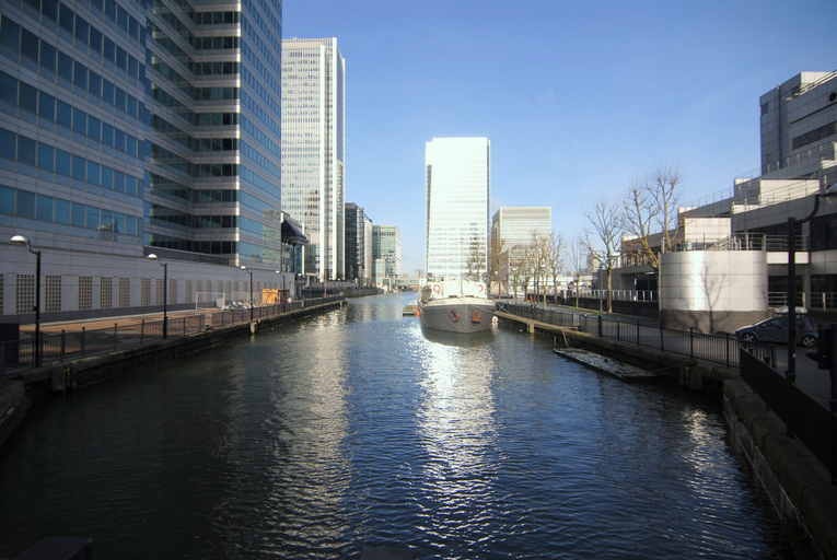 Exterior & Views 2, Canary Wharf - Corporate Riverside Apartments, London