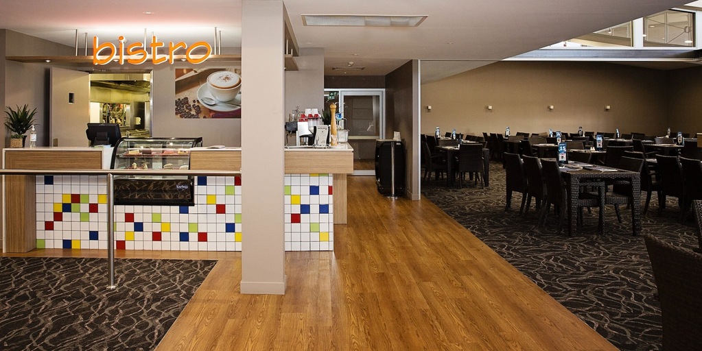 Food & Drinks 5, White Lace Motor Inn, Mackay - Pt A