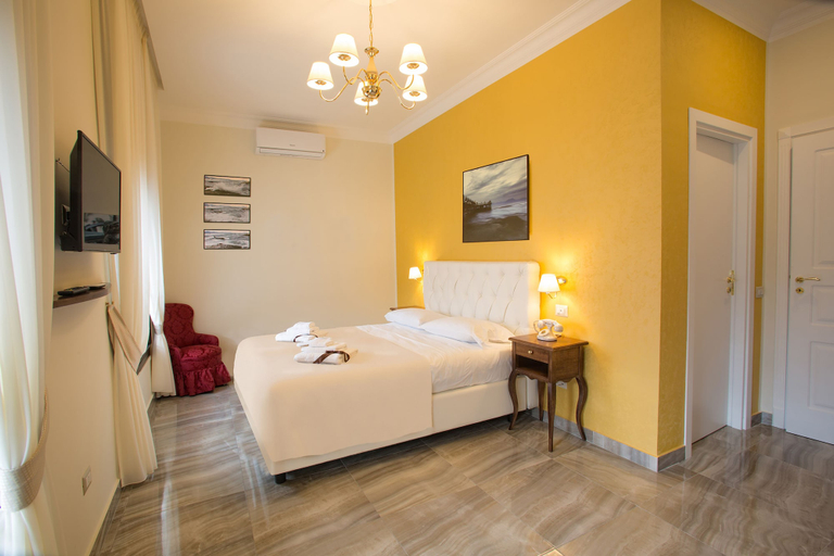 Bedroom 2, NeapolitanTrips Hotel, Napoli