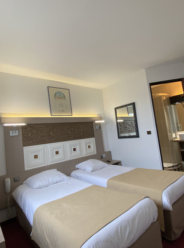 Bedroom 3, Hotel Kimotel, Yvelines