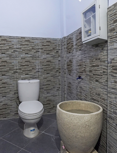 Bathroom 3, Hotel O Desa Wisata Kampung Majapahit, Mojokerto