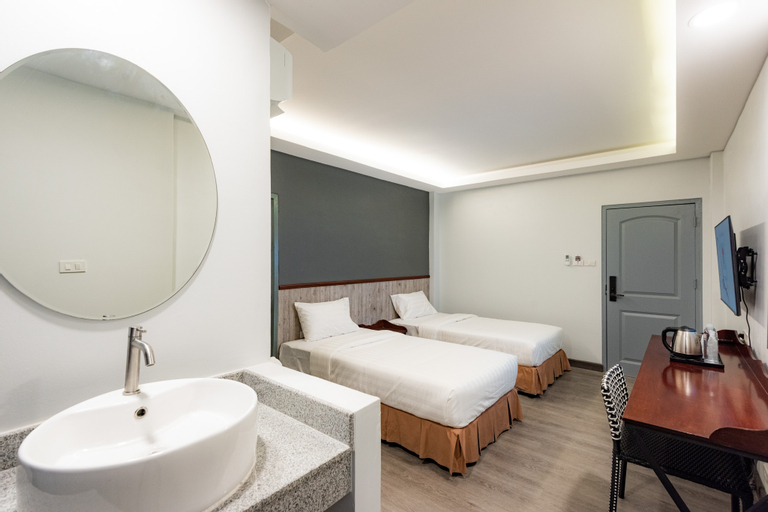 Bedroom 8