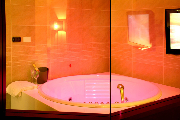 Bathroom 4, Amati Design Hotel, Bologna