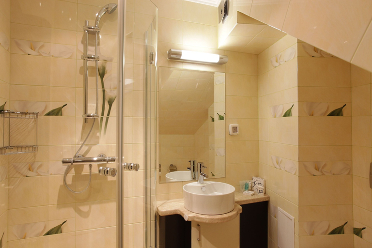 Bathroom 5, EfBet Hotel, Varna