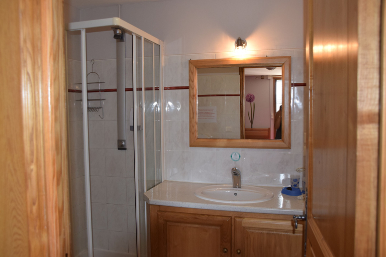 Bathroom, La Ferme de l'Hom, Lozère
